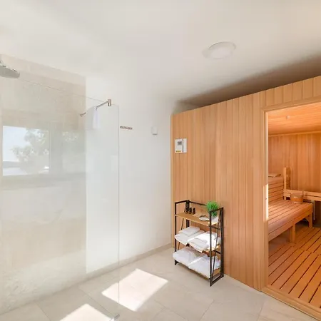 فيلة Anabel هفار