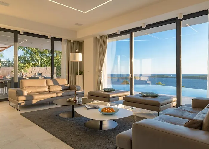 Anabel Villa