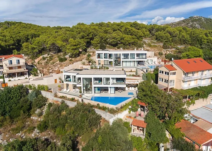 Anabel Hvar Town