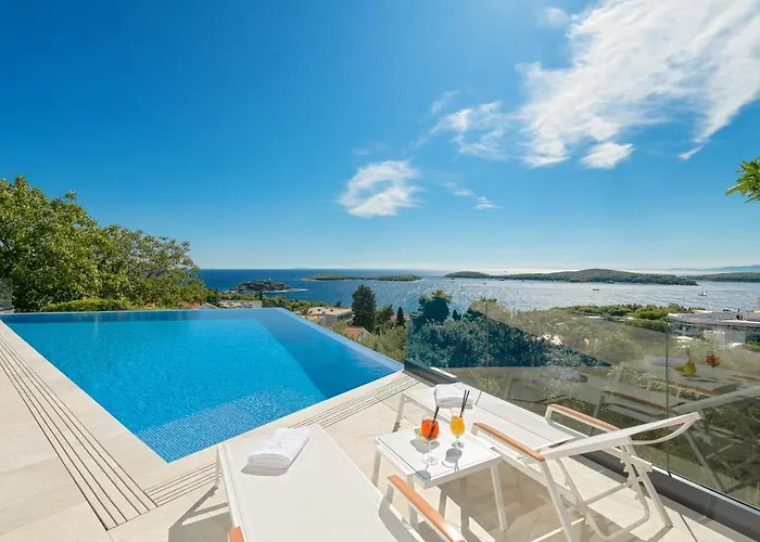 Anabel Hvar Town