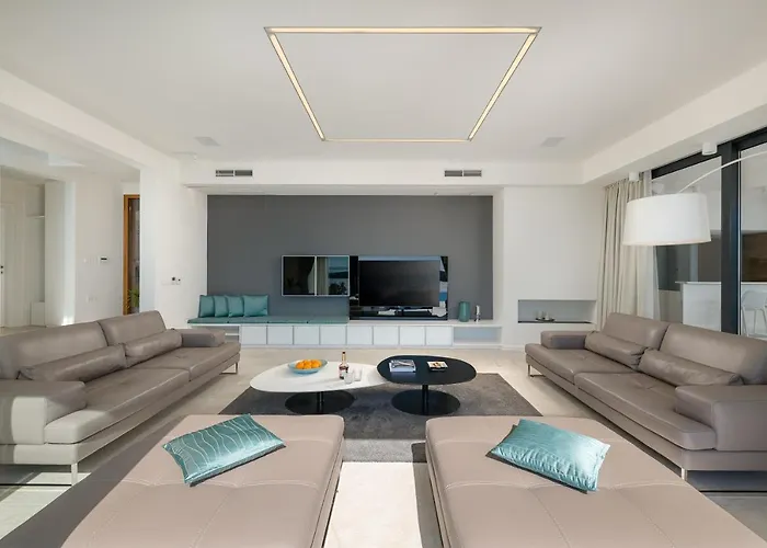 Anabel Villa